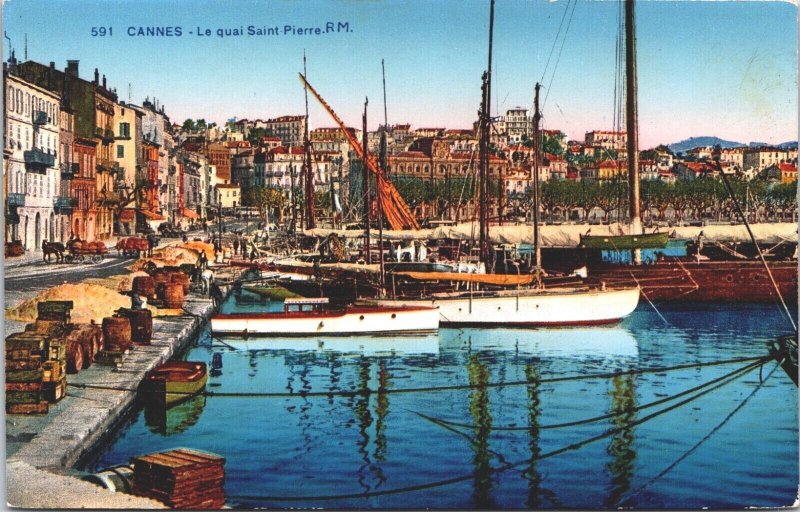 France Cannes Le Quai Saint Pierre Vintage Postcard 03.62