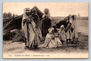 Vintage North Africa Postcard Famille Nomade Bedouin Tent Scènes et Types LL