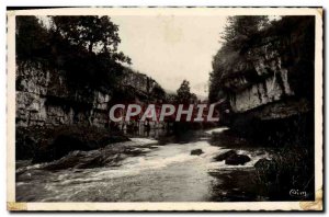 Postcard Modern Montbenoit Doubs of girl to d & # 39Entre Rocks