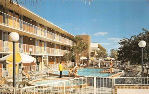 FORSYTH, Georgia GA   DAVIS BROS CAFETERIAS & MOTOR LODGES  Roadside  Postcard