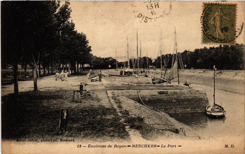 CPA MESCHERS - Environs de ROYAN - Le Port (481215)