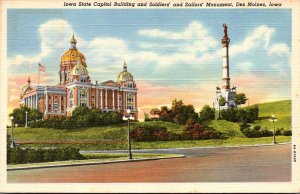 Iowa Des Moines State Capiutol Building and Soldiers and Sailors Monument Cur...