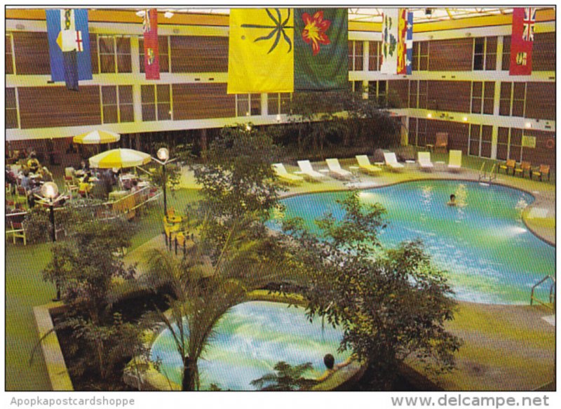 Canada Red Oak Inn Swimming Pool Thunder Bay Ontario