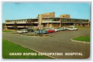c1960 Grand Rapids Osteopathic Hospital Exterior Park Boston Michigan Postcard 