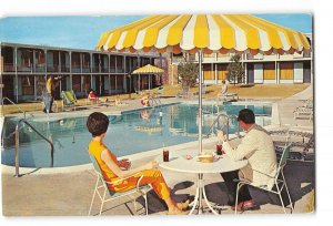 Greensboro North Carolina NC Vintage Postcard Sheraton Motor Inn Swimming Pool