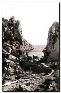 Modern Postcard Cassis The creek d & # 39En Vau