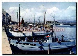 Modern Postcard Boats at the great port of Douarnenez