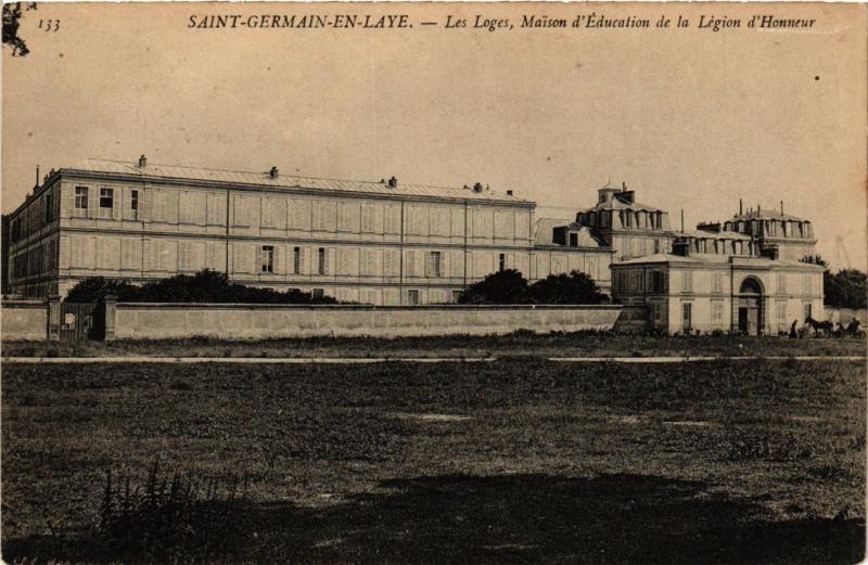 CPA St-GERMAIN-en-LAYE - Les Loges Maison d'Education de la Legion (358881)