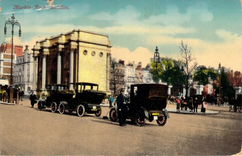 Marble Arch London 1913 Old Automobiles and Bobbie Policeman Div Back Postcard