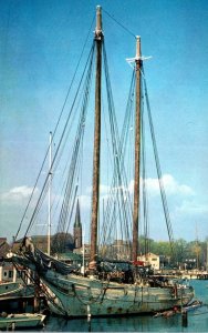 Maryland Annapolis Chesapeake Bay Schooner At Annapolis Harbor