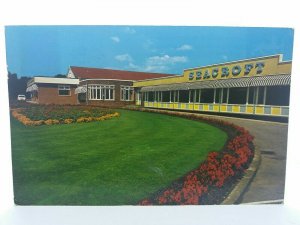 Pontins Seacroft Residential Club Hemsby on Sea Norfolk Vintage Postcard 1972