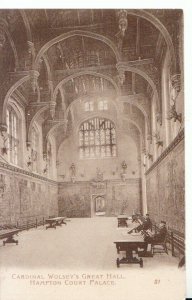 Middlesex Postcard - Hampton Court Palace - Cardinal Wolsey's Great Hall  19490A