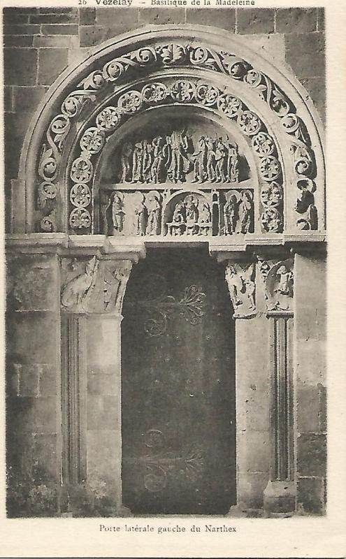 Postal 52502: VEZELAY. Puerta lateral de la Basilica