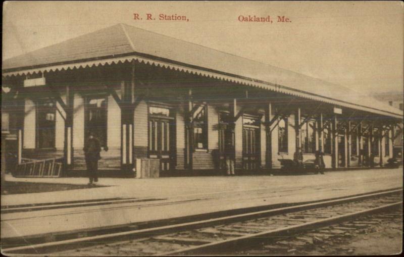 Oakland ME RR Train Station Depot c1910 Postcard