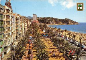 B53616 Lloret de Mar Paseing i palmers   spain
