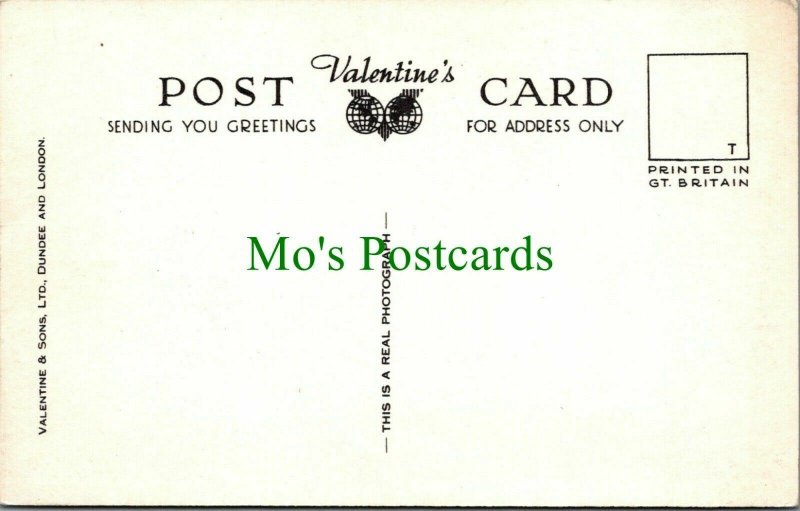 Northern Ireland Postcard - Glenarm Village, County Antrim RS27653 