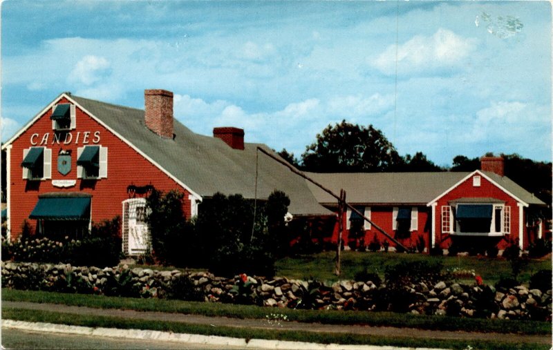 PUTNAM PANTRY CANDIES, U. S. Route 1, Danvers, Postcard