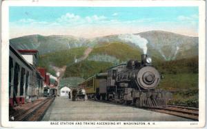 MT WASHINGTON, NH    TRAIN at BASE STATION    c1900s   Postcard