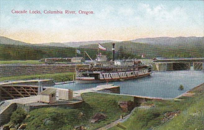 Oregon Columbia River Steamer In Cascade Locks