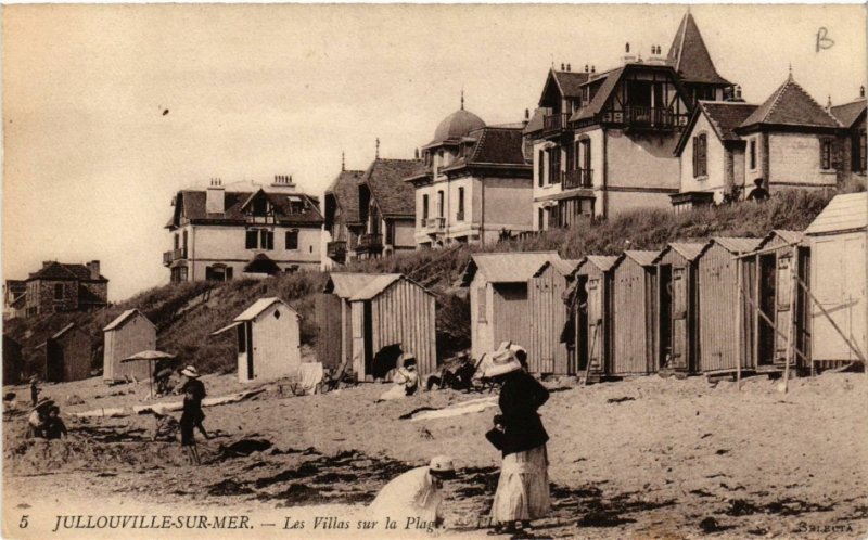 CPA Jullouville - Jullouville-sur-Mer - Les Villas sur la Plage (633067)