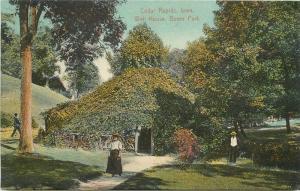 1912 Cedar Rapids Iowa Well House Bever Park Leighton Postcard 1795