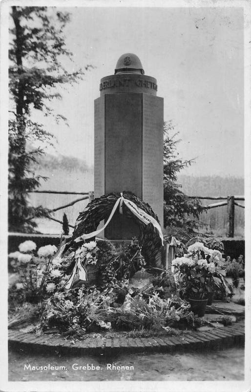 B107015 netherlands Mausoleum Grebbe Rhenen