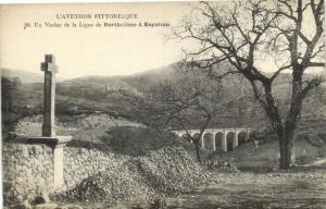 CPA L'Aveyron Pittoresque Un Viaduc de la Ligne de Bertholéne a... (173996)