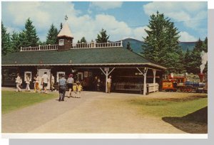 Jefferson, New Hampshire/NH Postcard, Santa's Village, Train