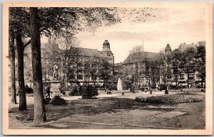 Berlin Donhoffplatz Germany State Park Trees and Buildings Postcard