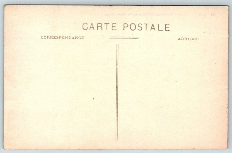 Alger  Algeria  Theatre Municipal et Place de la Republique   Postcard