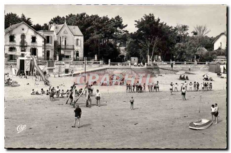 Postcard Modern Saint Trojan Games On The Beach And Villas Children