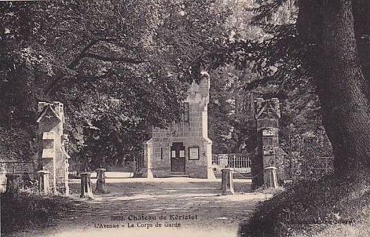 Chateau De Keriolet L Avenue Le Corps De Garde Concarneau Finistere Fran Hippostcard