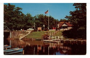 MI - Honor. Platte River & Water Wheel & Mobil Gas Station ca 1957