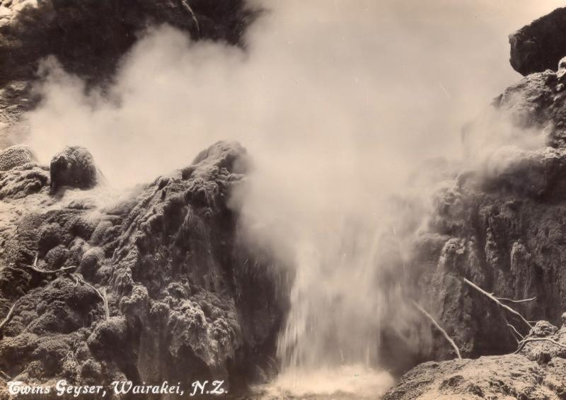 Prince of Wales Feather Geyser Wairakei New Zealand RPC Postcard