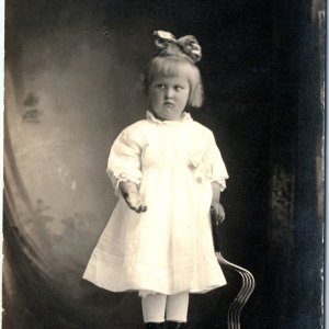 c1910s Alexandria, MN Cute Grumpy Little Girl RPPC Real Photo Lindquist PC A122