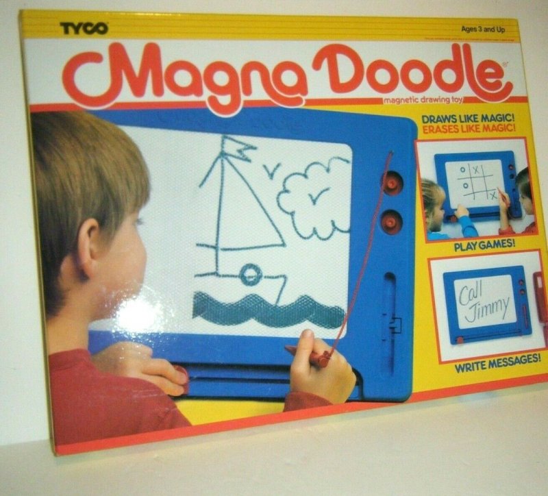 Vintage Tyco 1990 Magna Doodle Magnetic Drawing Toy Board Friends TV Show NEW