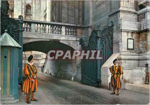 Postcard Modern Citta del Vaticano Vatican City Swiss Guards Arch of the Bell...