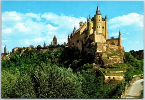 VINTAGE CONTINENTAL SIZE POSTCARD PRINCIPAL FAÇADE OF ALCAZAR CASTLE SEGOVIA