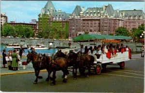 Postcard TOURIST ATTRACTIONS SCENE Victoria British Columbia BC AL9772