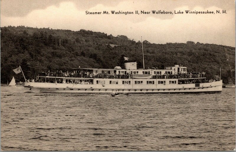 Vtg Steamer Mt Washington II near Wolfeboro Lake Winnipesaukee NH 1940s Postcard