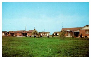 Postcard GAS STATION SCENE Harrisburg Pennsylvania PA AT9960