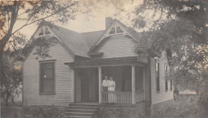 J38/ Interesting RPPC Postcard c1910 Home Residence Pretty Couple 238