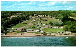 Maine  Belfast Colonial Gables Motel and Cottages