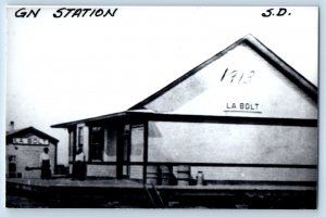 La Bolt South Dakota SD Postcard GN Depot Station Train Railroad Railway Vintage