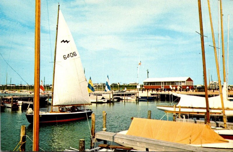 Delaware Rehoboth Beach Setting Out Under Full Sail