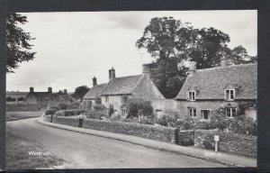Gloucestershire Postcard - Windrush Village SW2103