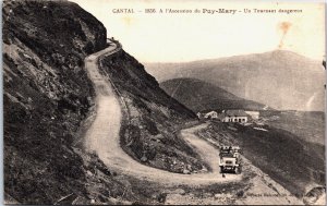 France Cantal A l'Ascension du Puy-Mary Tournant dangereux Vintage Postcard C162