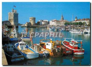 Modern Postcard La Rochelle Ms. Ch 17 The Old Port