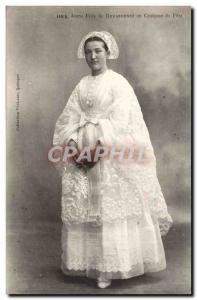 Old Postcard Young girl of Douarnenez in costume party (folklore costumes)