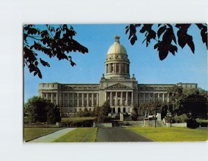 Postcard Kentuckys beautiful Capitol Building at Frankfort Kentucky USA